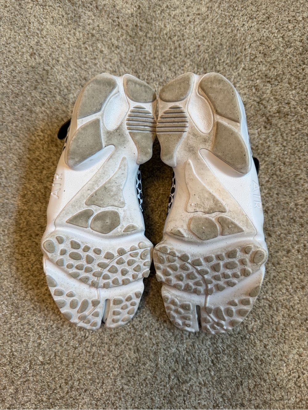 Nike Air Rift Tabi Black & White Polka Dot Athletic Shoes - Picture 4 of 5